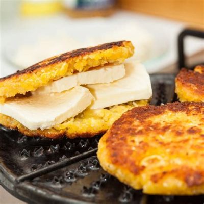  Arepas de Choclo: Un Plongeon Savoureux dans la Douceur Caramélisée du Maïs Colombiens!