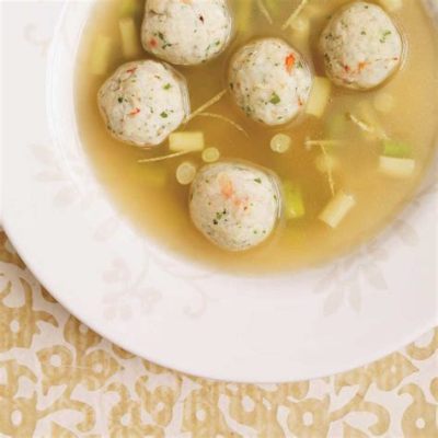   Le Soupe aux Boulettes de Poisson Dandong: Une Symphonie de Saveurs Fraîches et un Délice Umami Explosif! 