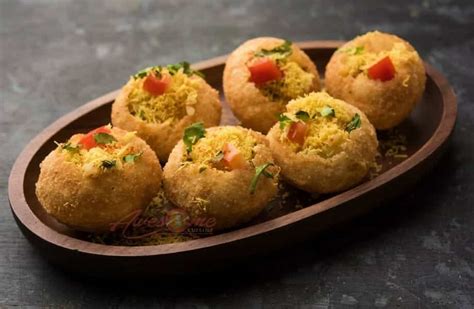  Sev Puri ! Une Explosion de Saveurs Croquantes et Apicées en Bouche